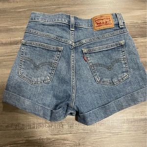 Levis Vintage Wash High Waisted Denim Jeans